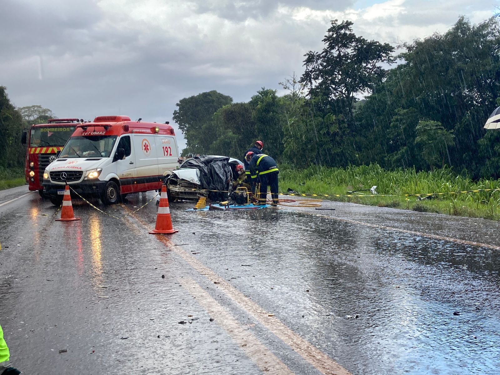 Colisão Frontal Envolvendo Carro E Carreta Mata Homem E Deixa 4 Feridos Na Rodovia Br 369