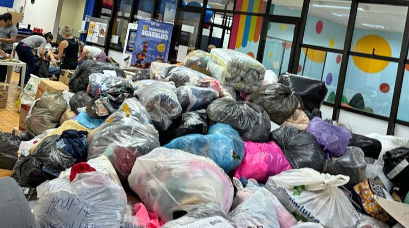 Roupas arrecadas durante campanha do agasalho do Sesc