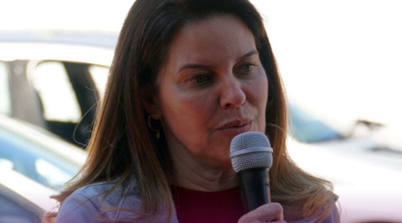 Fátima Nunes durante discurso