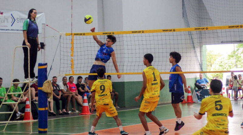 Jogo de vôlei no Jojpus