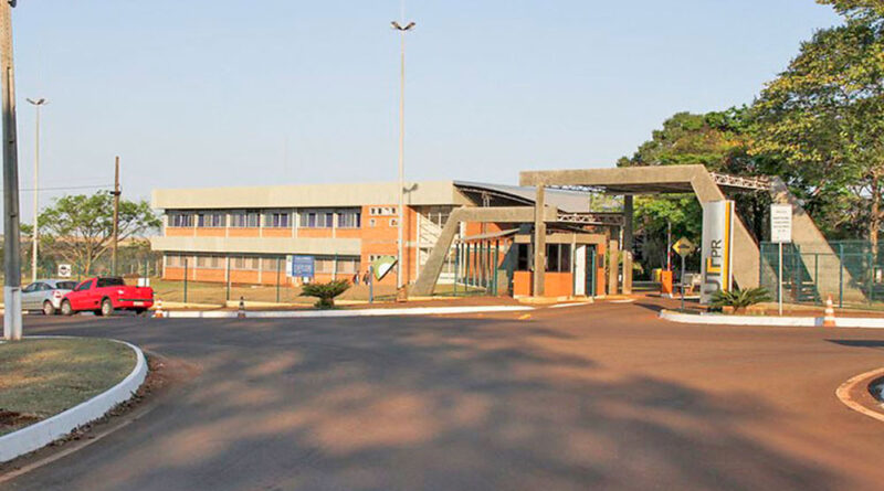 Fachada da UTFPR em Campo Mourão
